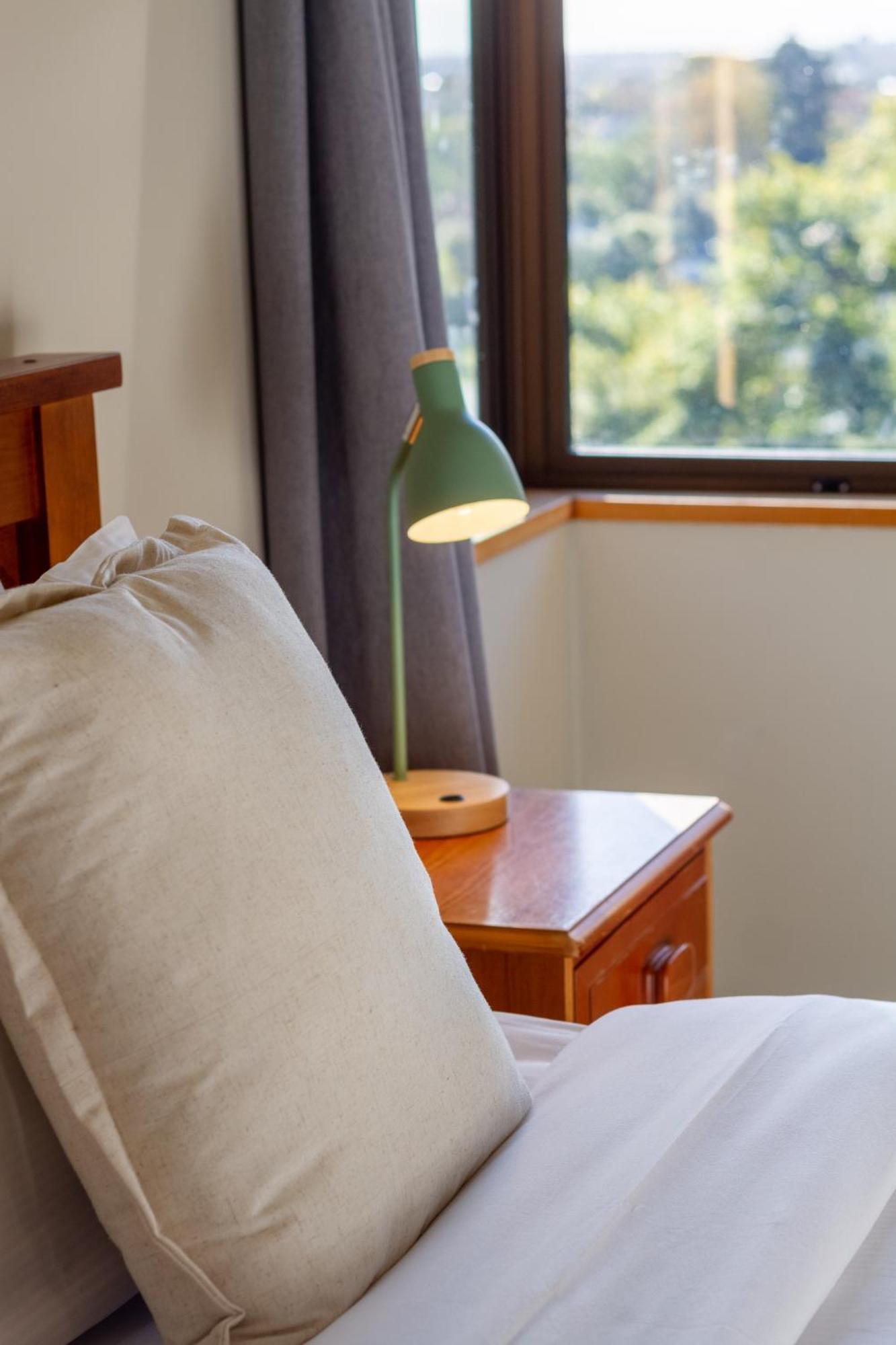 Sherwood Lodge 4-Bedroom Holiday Home With Spectacular Views 基督城 外观 照片
