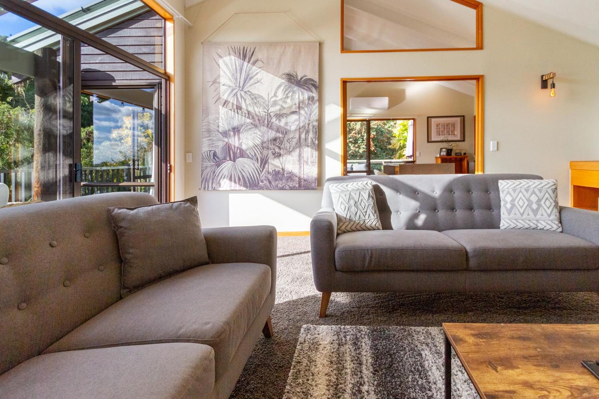 Sherwood Lodge 4-Bedroom Holiday Home With Spectacular Views 基督城 外观 照片